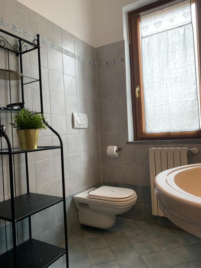 La Corte Di Silvia Malpensa Bed & Breakfast Cardano Al Campo Bagian luar foto
